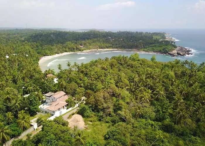 Serene Villa Hiriketiya
